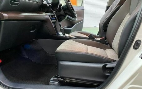 Toyota Yaris Cross, 2021 год, 1 607 000 рублей, 27 фотография