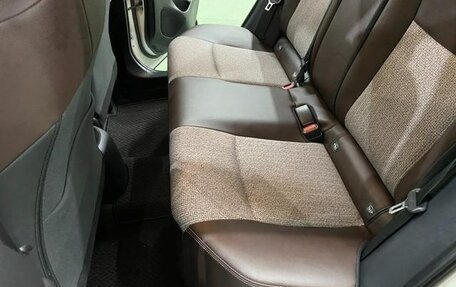 Toyota Yaris Cross, 2021 год, 1 607 000 рублей, 30 фотография