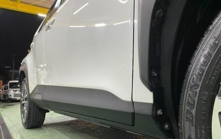 Toyota Yaris Cross, 2021 год, 1 607 000 рублей, 37 фотография