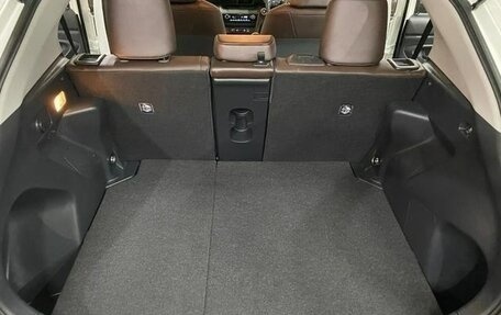 Toyota Yaris Cross, 2021 год, 1 607 000 рублей, 32 фотография