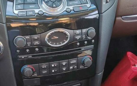 Infiniti QX70, 2014 год, 2 700 000 рублей, 13 фотография