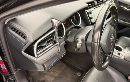 Toyota Camry, 2018 год, 2 850 000 рублей, 12 фотография