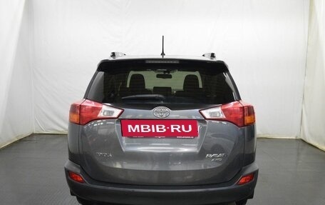 Toyota RAV4, 2013 год, 1 990 000 рублей, 6 фотография