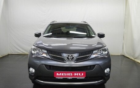 Toyota RAV4, 2013 год, 1 990 000 рублей, 2 фотография