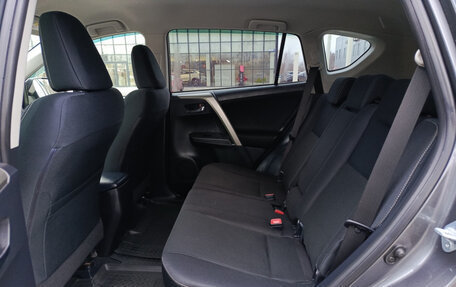 Toyota RAV4, 2014 год, 1 895 000 рублей, 15 фотография