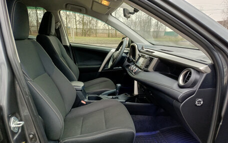 Toyota RAV4, 2014 год, 1 895 000 рублей, 13 фотография