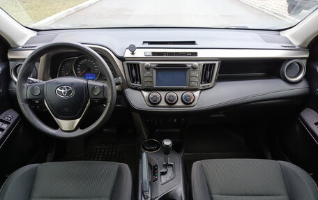 Toyota RAV4, 2014 год, 1 895 000 рублей, 17 фотография