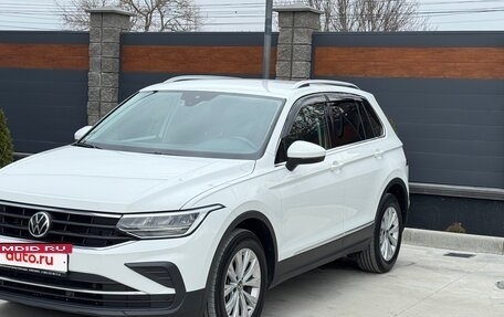 Volkswagen Tiguan II, 2020 год, 2 250 000 рублей, 3 фотография