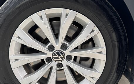 Volkswagen Tiguan II, 2020 год, 2 250 000 рублей, 32 фотография