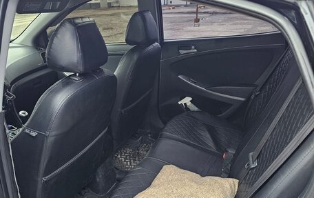 Hyundai Solaris II рестайлинг, 2016 год, 800 000 рублей, 10 фотография