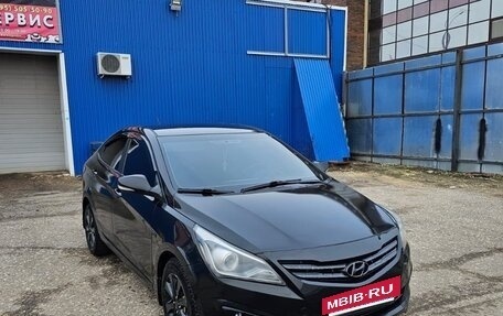 Hyundai Solaris II рестайлинг, 2016 год, 800 000 рублей, 2 фотография