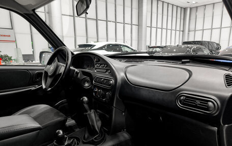 Chevrolet Niva I рестайлинг, 2015 год, 530 000 рублей, 11 фотография