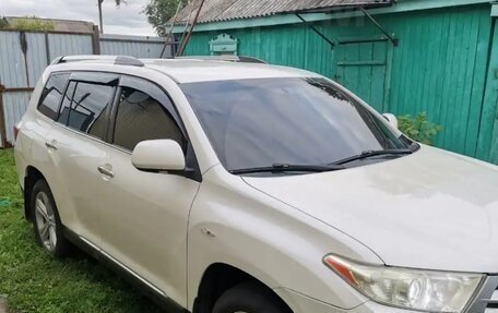 Toyota Highlander III, 2010 год, 1 700 000 рублей, 1 фотография