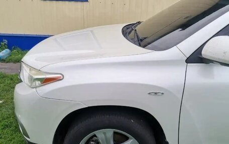 Toyota Highlander III, 2010 год, 1 700 000 рублей, 3 фотография