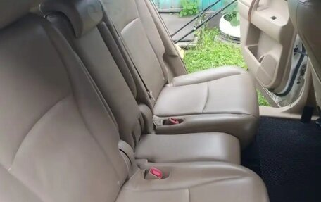 Toyota Highlander III, 2010 год, 1 700 000 рублей, 15 фотография