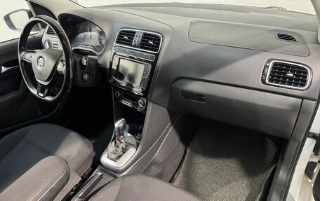 Volkswagen Polo VI (EU Market), 2017 год, 1 099 800 рублей, 3 фотография