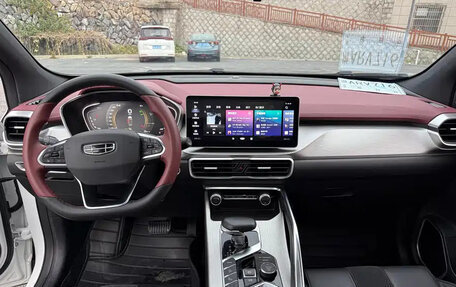 Geely Coolray I, 2022 год, 1 200 777 рублей, 8 фотография