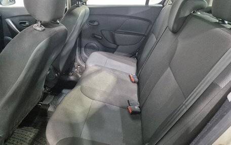 Renault Sandero II рестайлинг, 2015 год, 740 000 рублей, 15 фотография