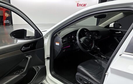 Volkswagen Jetta VII, 2021 год, 1 722 000 рублей, 12 фотография