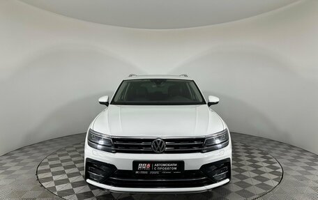 Volkswagen Tiguan II, 2019 год, 3 297 000 рублей, 2 фотография
