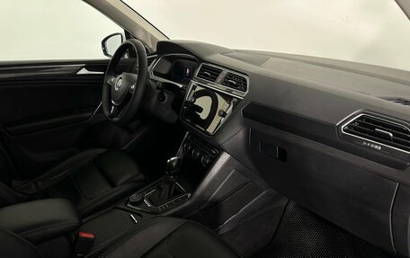 Volkswagen Tiguan II, 2019 год, 3 297 000 рублей, 9 фотография