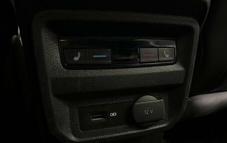 Volkswagen Tiguan II, 2019 год, 3 297 000 рублей, 14 фотография