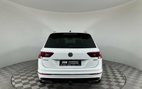 Volkswagen Tiguan II, 2019 год, 3 297 000 рублей, 7 фотография