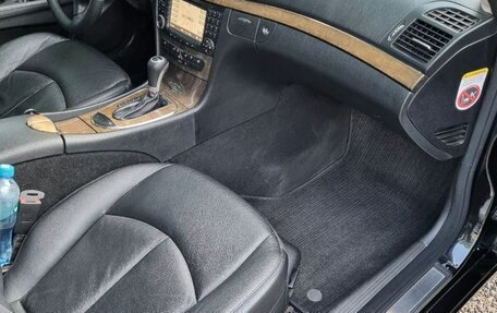 Mercedes-Benz E-Класс, 2007 год, 1 500 000 рублей, 13 фотография