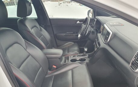 KIA Sportage IV рестайлинг, 2020 год, 3 300 000 рублей, 7 фотография