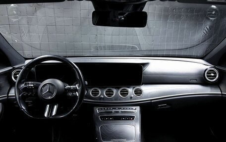 Mercedes-Benz E-Класс, 2022 год, 4 133 600 рублей, 7 фотография