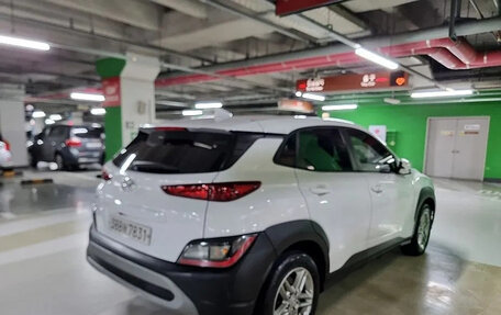 Hyundai Kona I, 2022 год, 1 390 000 рублей, 4 фотография