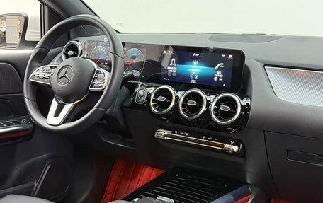 Mercedes-Benz B-Класс, 2022 год, 1 891 000 рублей, 10 фотография