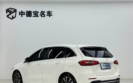 Mercedes-Benz B-Класс, 2022 год, 1 891 000 рублей, 3 фотография