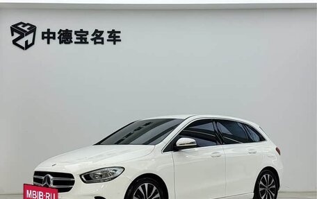 Mercedes-Benz B-Класс, 2022 год, 1 891 000 рублей, 2 фотография