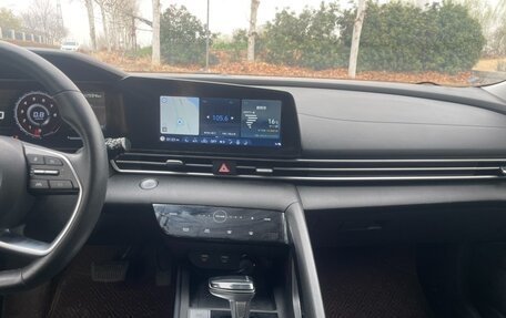 Hyundai Elantra, 2021 год, 1 657 852 рублей, 17 фотография