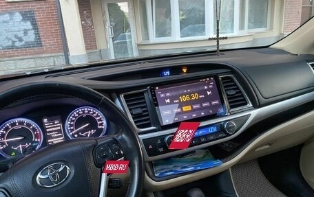 Toyota Highlander III, 2019 год, 3 700 000 рублей, 5 фотография