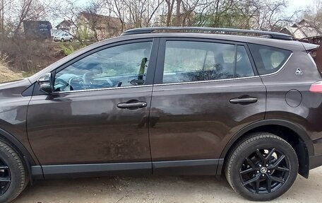 Toyota RAV4, 2018 год, 2 585 000 рублей, 8 фотография