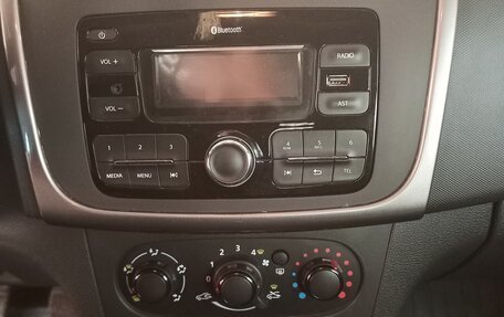 Renault Logan II, 2019 год, 1 150 000 рублей, 2 фотография