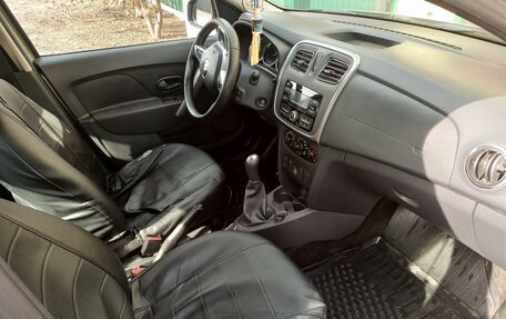 Renault Logan II, 2019 год, 1 150 000 рублей, 3 фотография