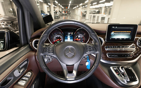 Mercedes-Benz V-Класс, 2018 год, 4 400 000 рублей, 10 фотография