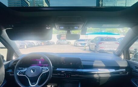 Volkswagen Golf VIII, 2022 год, 1 890 000 рублей, 8 фотография