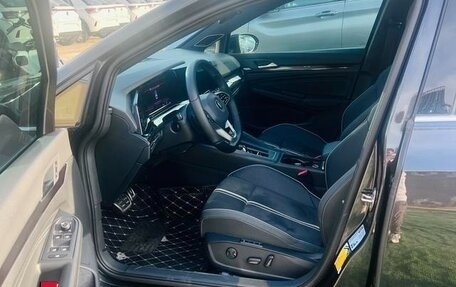 Volkswagen Golf VIII, 2022 год, 1 890 000 рублей, 6 фотография