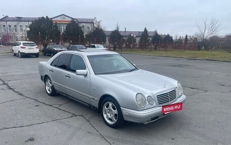 Mercedes-Benz E-Класс, 1997 год, 310 000 рублей, 3 фотография