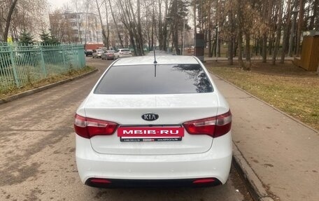 KIA Rio III рестайлинг, 2013 год, 850 000 рублей, 5 фотография