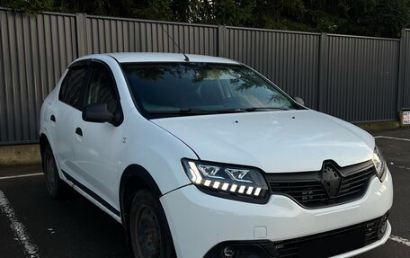 Renault Logan II, 2015 год, 330 000 рублей, 1 фотография