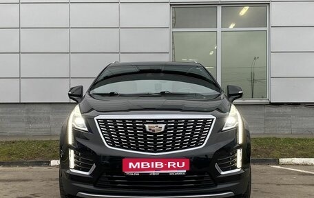 Cadillac XT5 I рестайлинг, 2021 год, 4 569 000 рублей, 2 фотография
