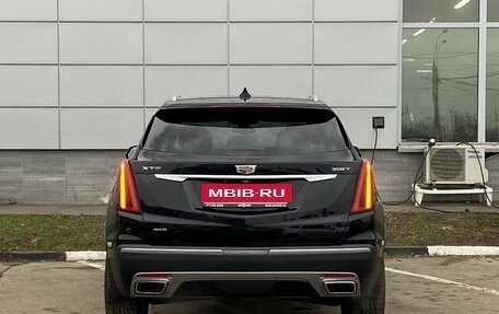 Cadillac XT5 I рестайлинг, 2021 год, 4 569 000 рублей, 6 фотография