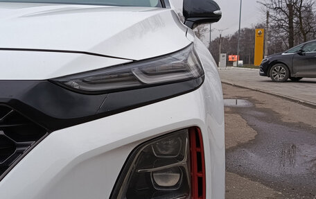 Hyundai Santa Fe IV, 2019 год, 3 000 000 рублей, 21 фотография