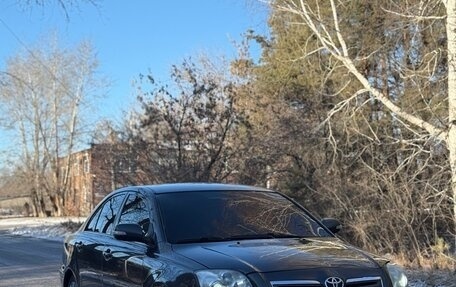 Toyota Avensis III рестайлинг, 2007 год, 800 000 рублей, 1 фотография