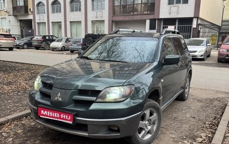 Mitsubishi Outlander III рестайлинг 3, 2003 год, 690 000 рублей, 1 фотография